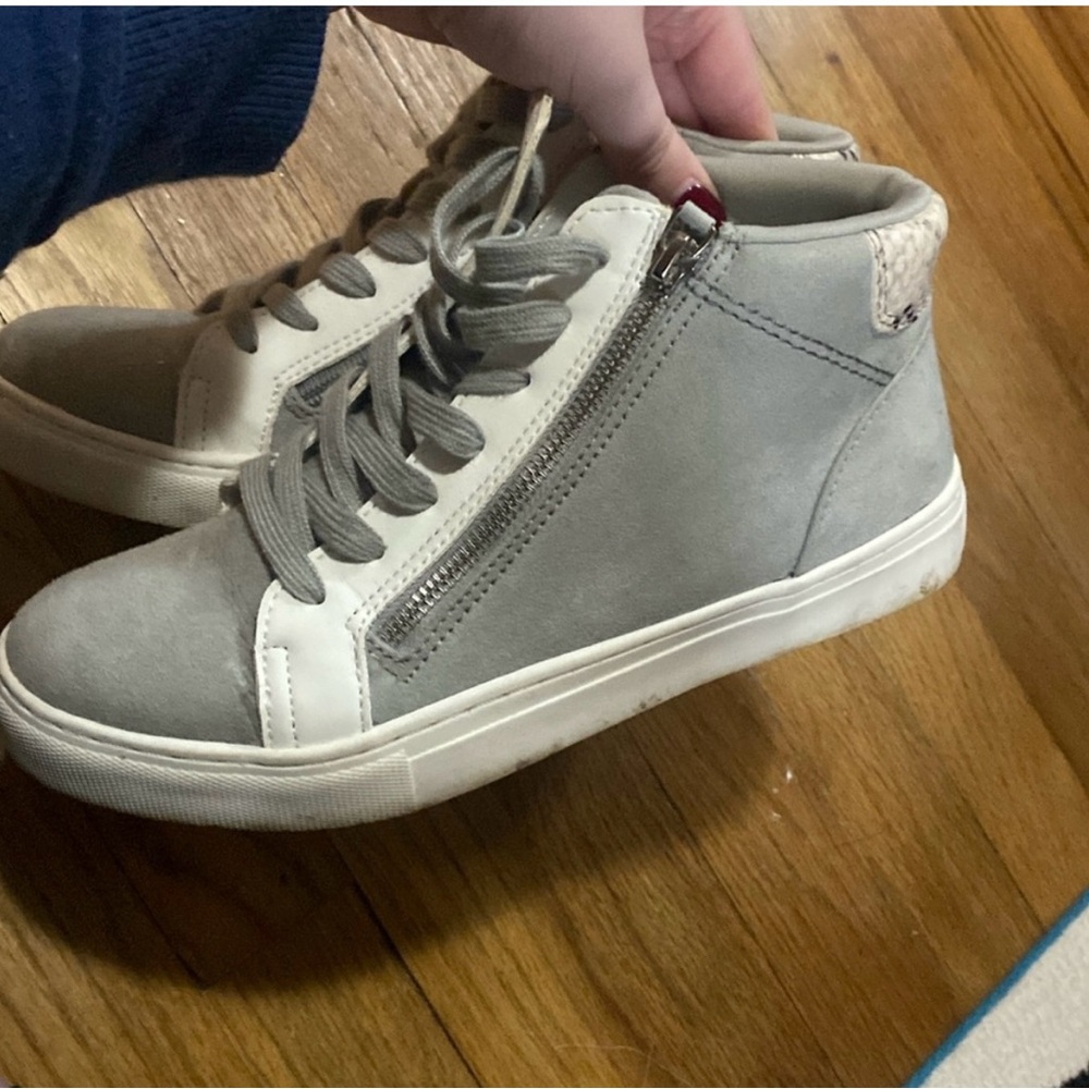 Universal Thread Gray and White High-Top Sneakers